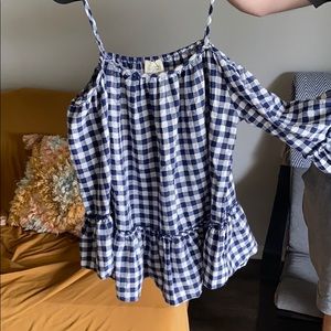 White and blue plaid print shirt